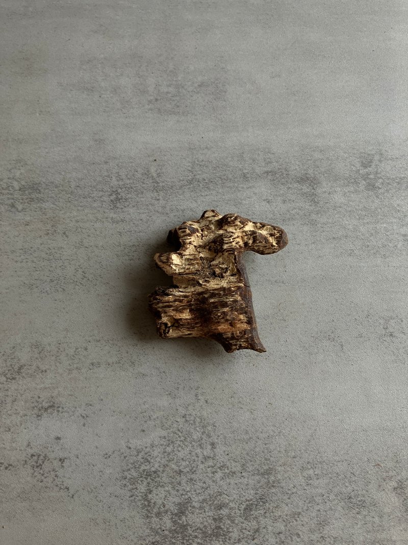 野生芽庄沉香老料S16(8.8克) - 香薰/精油/线香 - 木头 