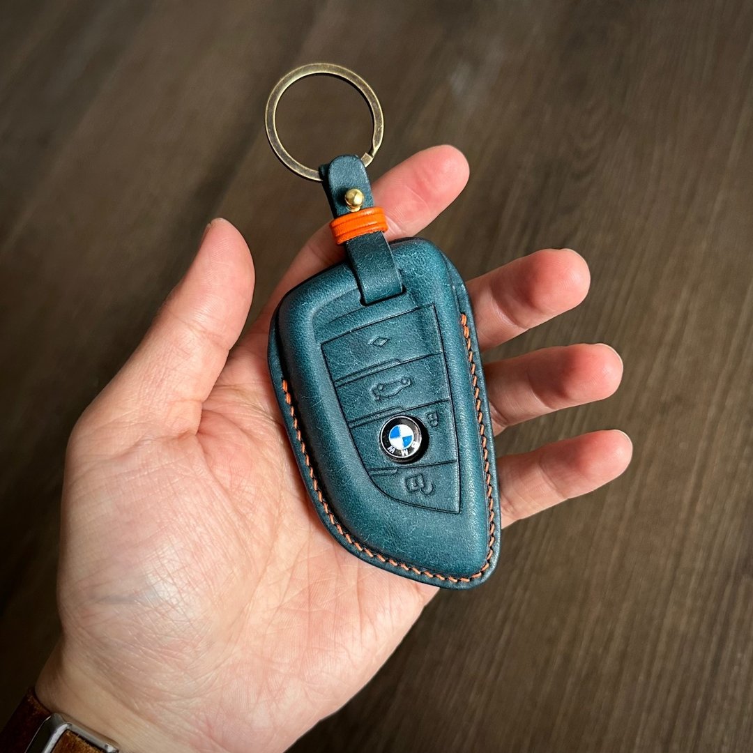 BMW 磨砂油蜡皮革 汽车钥匙皮套 台湾手工制作 - 钥匙链/钥匙包 - 真皮 绿色