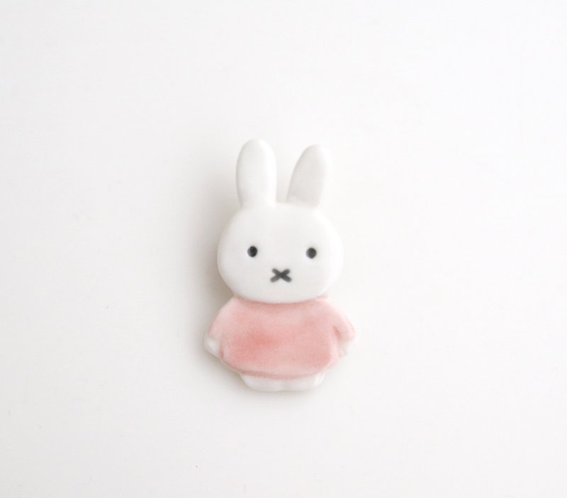 miffy brooch - 胸针 - 瓷 白色