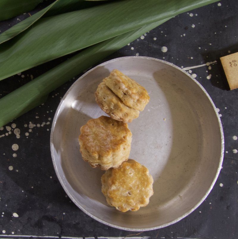 椰香椰子蜜司康 ( 2种口味可选择 ) --- 5颗 - 手工饼干 - 新鲜食材 黄色