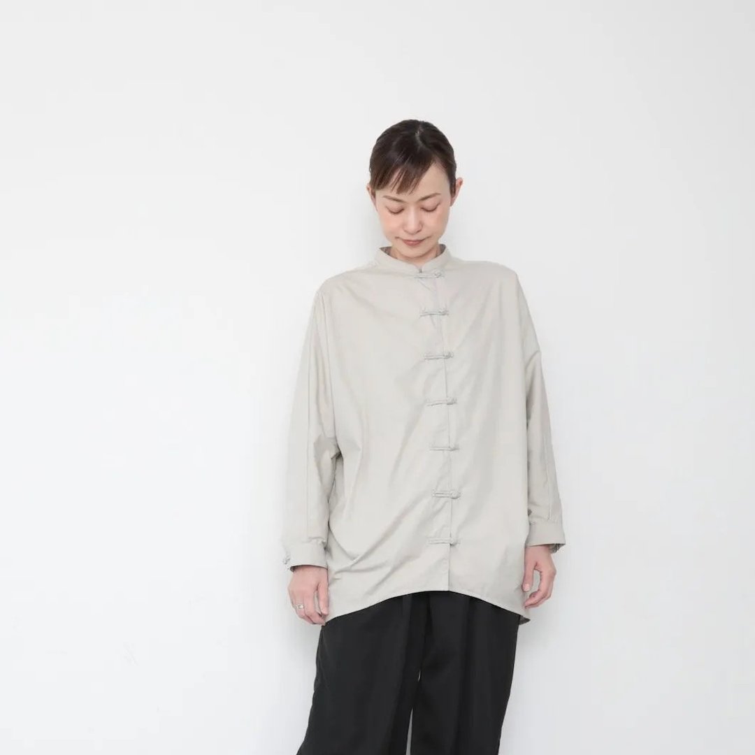OMAKE.jp 落肩盘扣衬衫KnotButtonShirt 灰白 - 女装衬衫 - 棉 白色