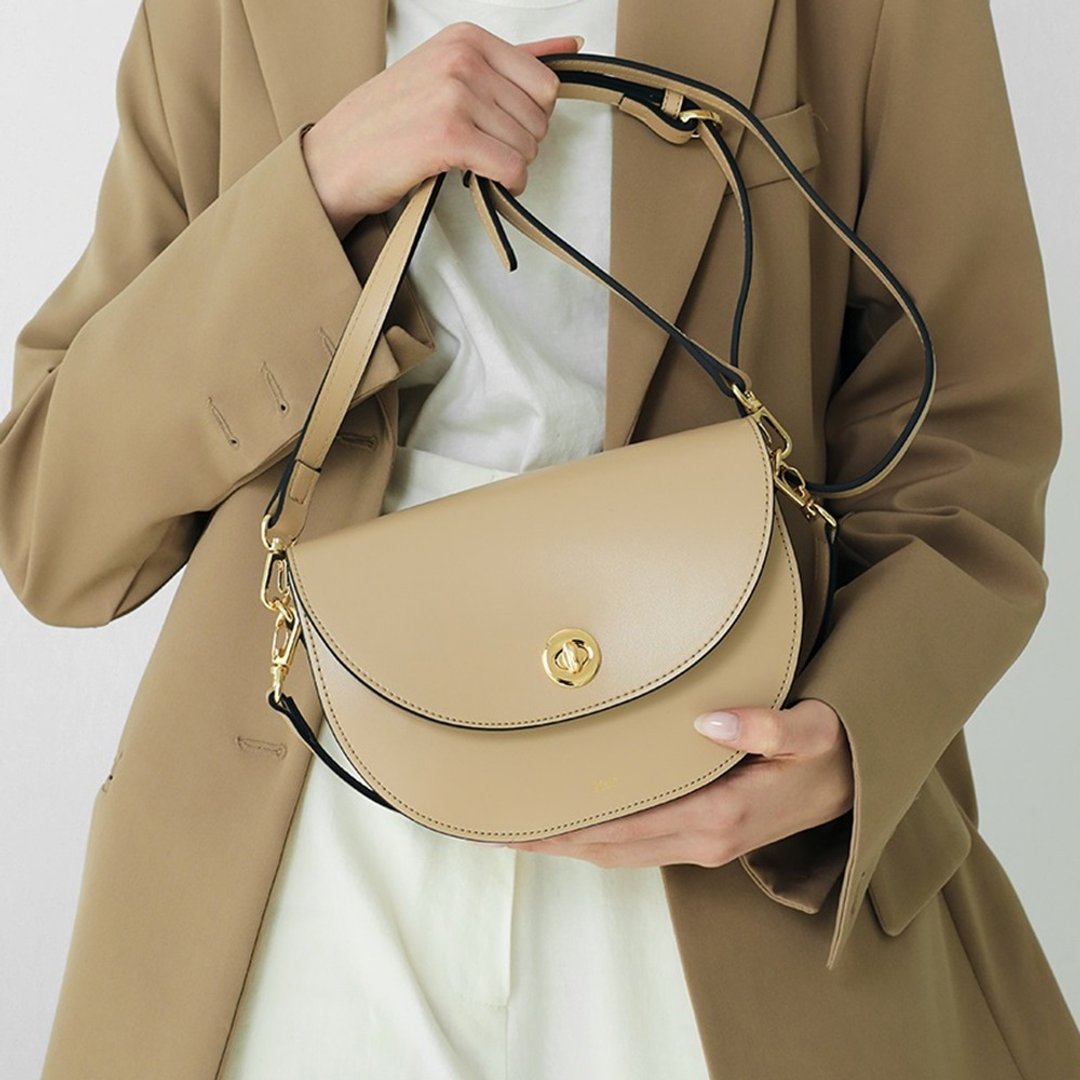 韩国制 LIMA Vegan Leather 半圓餅包包 (BEIGE) - 侧背包/斜挎包 - 环保材料 