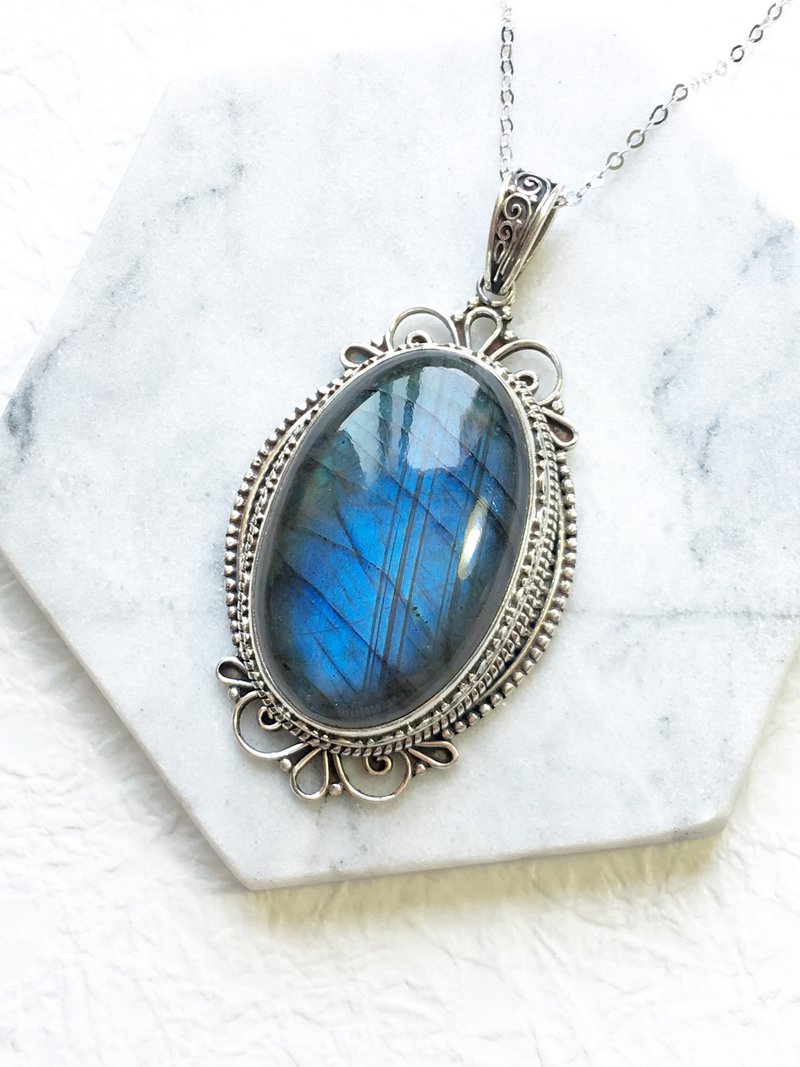 拉长石光谱石925纯银重工华丽宫廷系项链 尼泊尔手工镶嵌制作（款式2） - 项链 - 宝石 蓝色