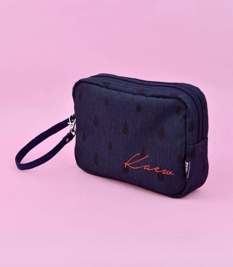Dark blue cosmetic bag -customized your name on the bag - 化妆包/杂物包 - 聚酯纤维 蓝色