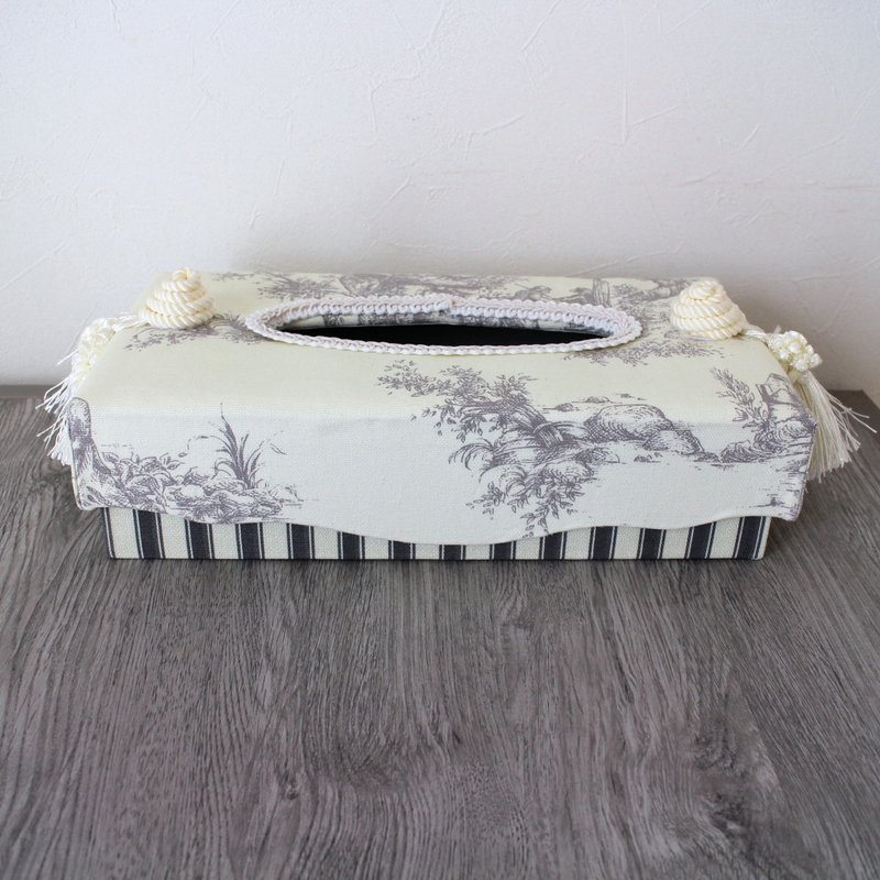 Toile de Jouy French Chic Tassel Tissue Box Tissue Cover Tissue Box [Made-to-Order] - 纸巾盒 - 棉．麻 白色