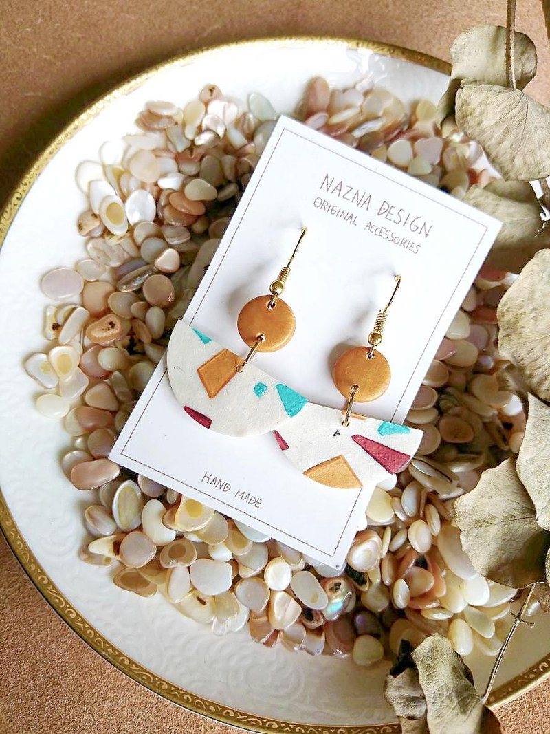 NAZNADesign-手工软陶耳饰-彩石系列-半圆耳勾款 - 耳环/耳夹 - 粘土 白色