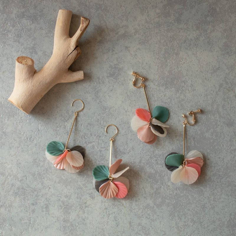 摇曳花瓣 软陶耳环 / 耳夹 / 日落余晖 - 耳环/耳夹 - 粘土 多色