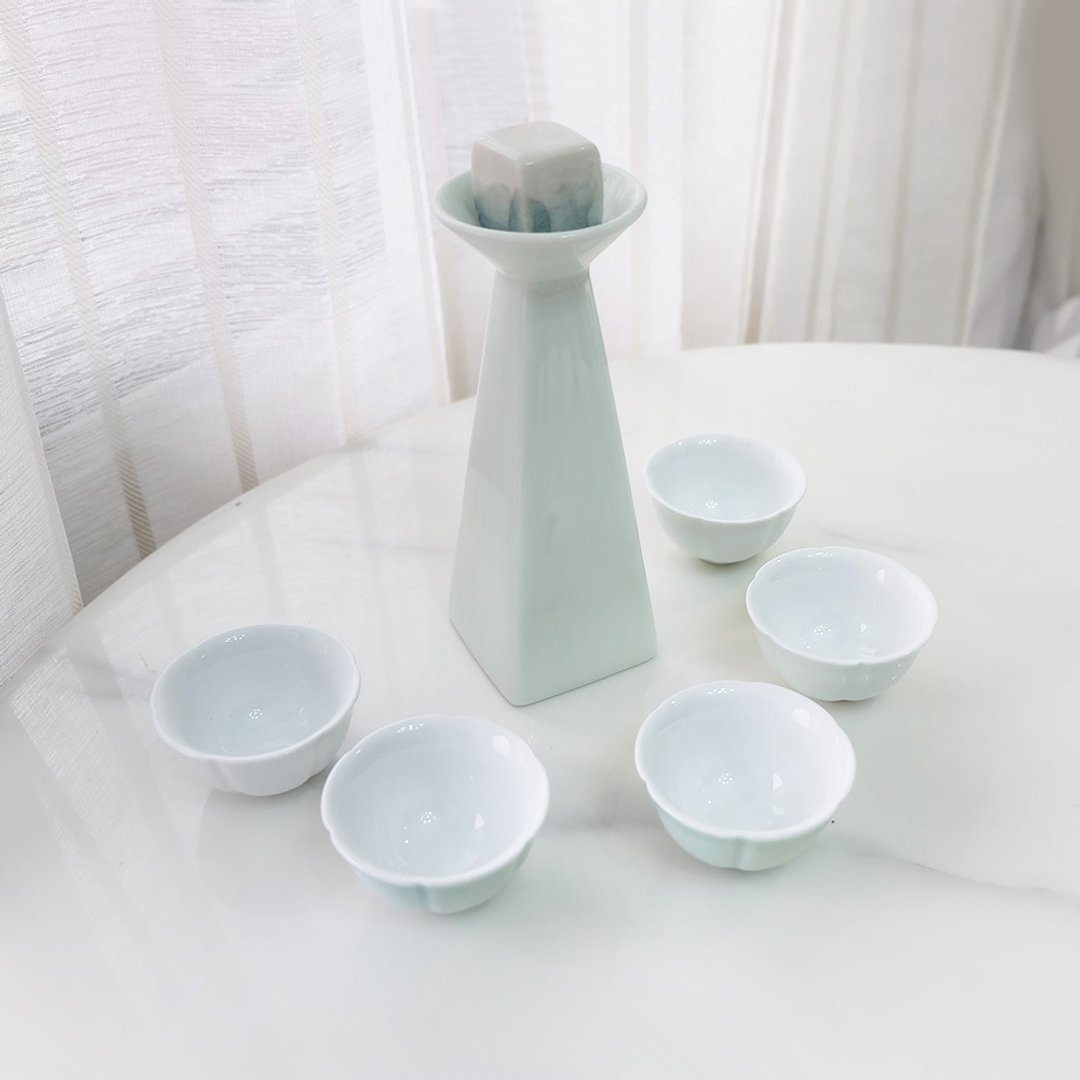 特价。手工云雾方清酒瓶酒杯5入组。伴手礼。父亲 - 酒杯/酒器 - 瓷 