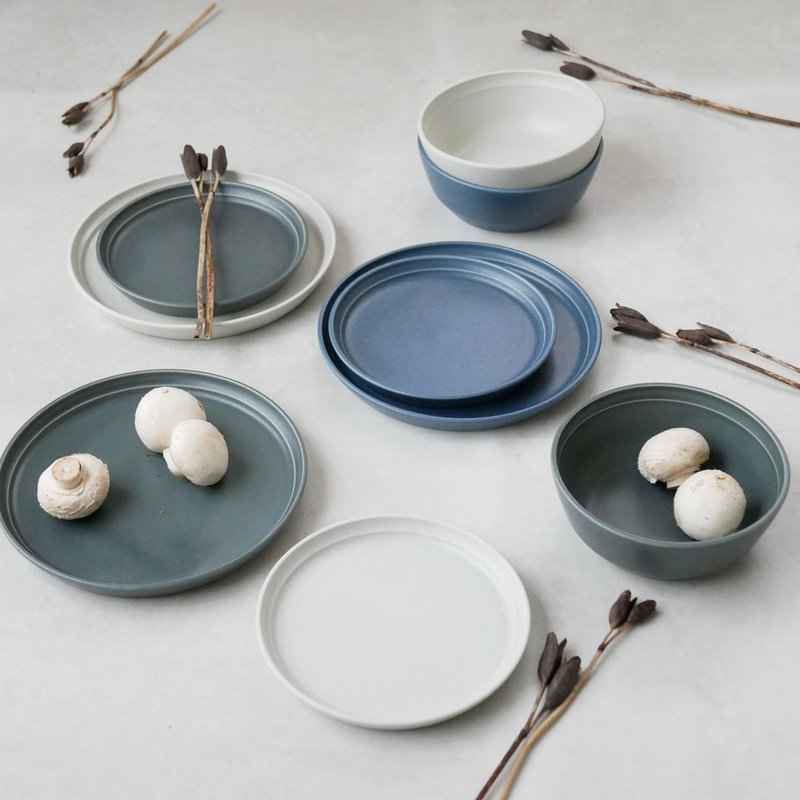 日本KINTO FOG餐盘 16cm / 20cm / 25cm / 共3色 - 盘子/餐盘/盘架 - 瓷 灰色