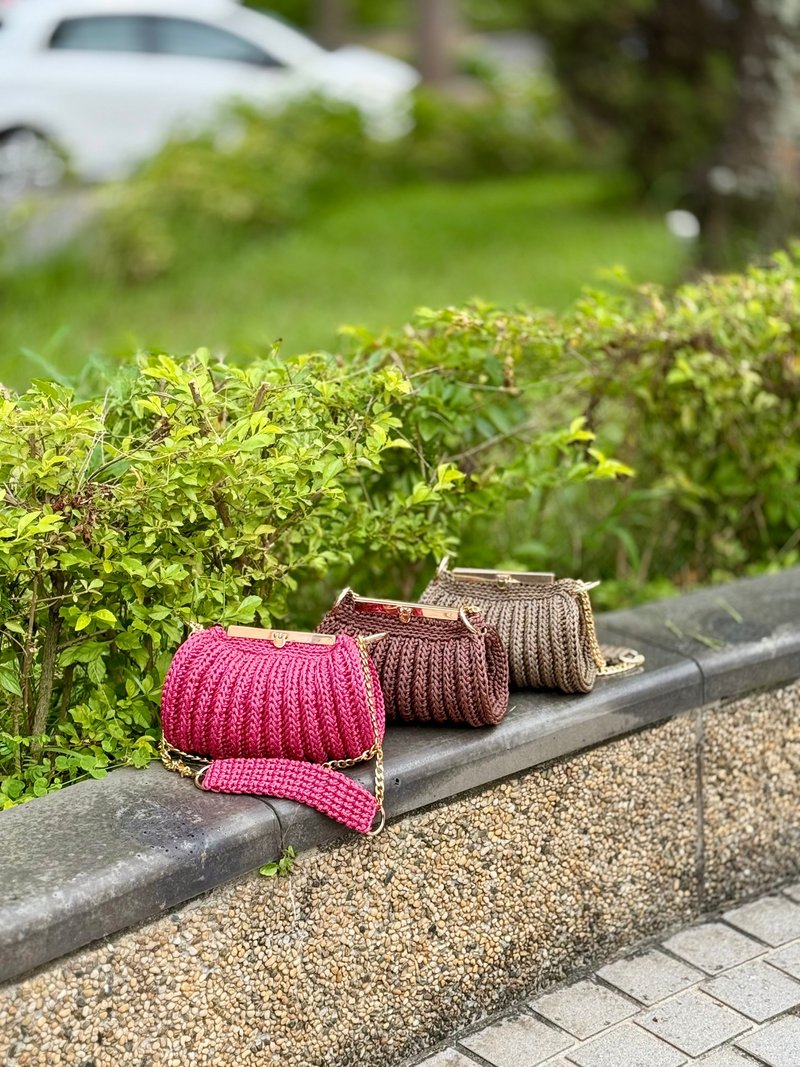 手工钩编手拿包配可拆卸链条肩带 | 晚装和日用钱包 - 手提包/手提袋 - 其他人造纤维 多色