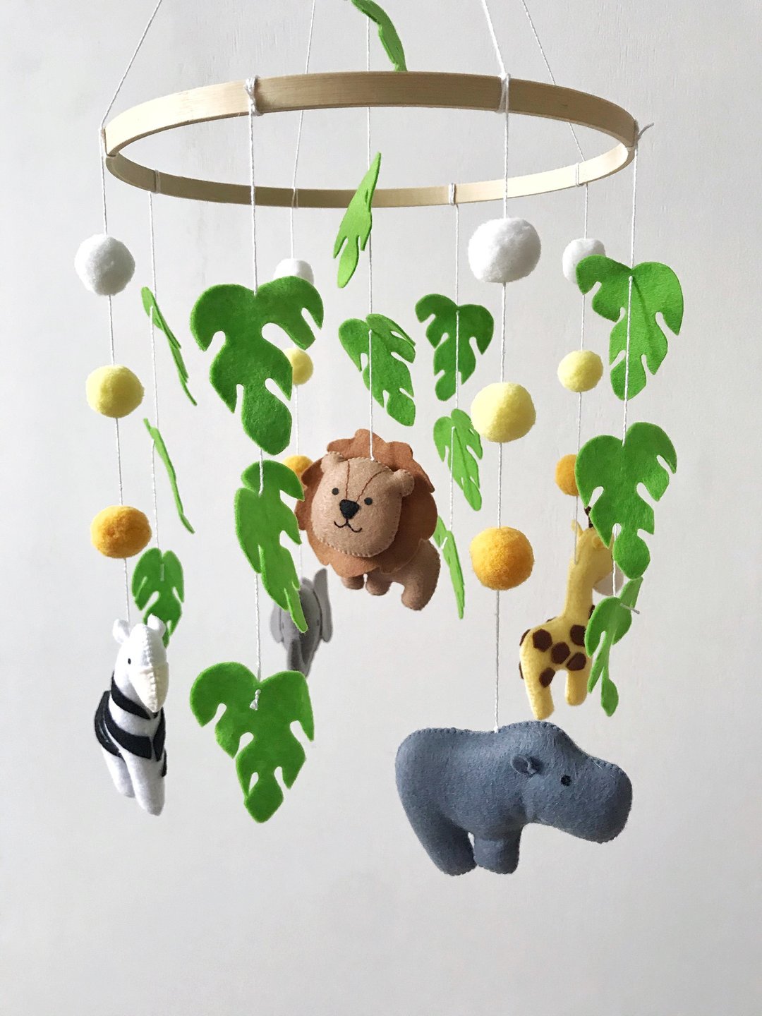 Baby mobile safari animals, Crib mobile, Cot mobile, Felt nursery decor - 玩具/玩偶 - 环保材料 绿色