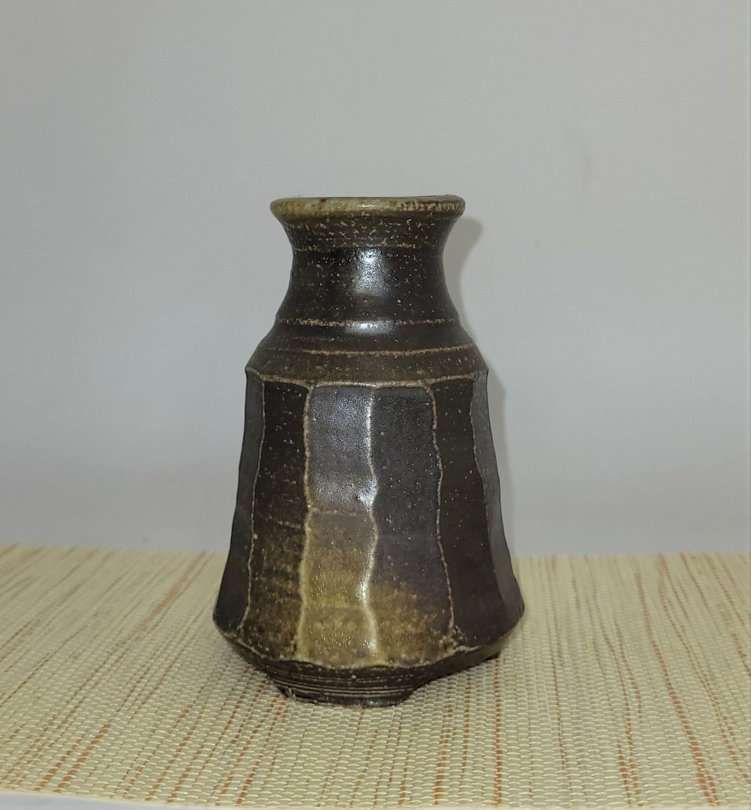 柴烧小花瓶  削边小花瓶 - 花瓶/陶器 - 陶 咖啡色