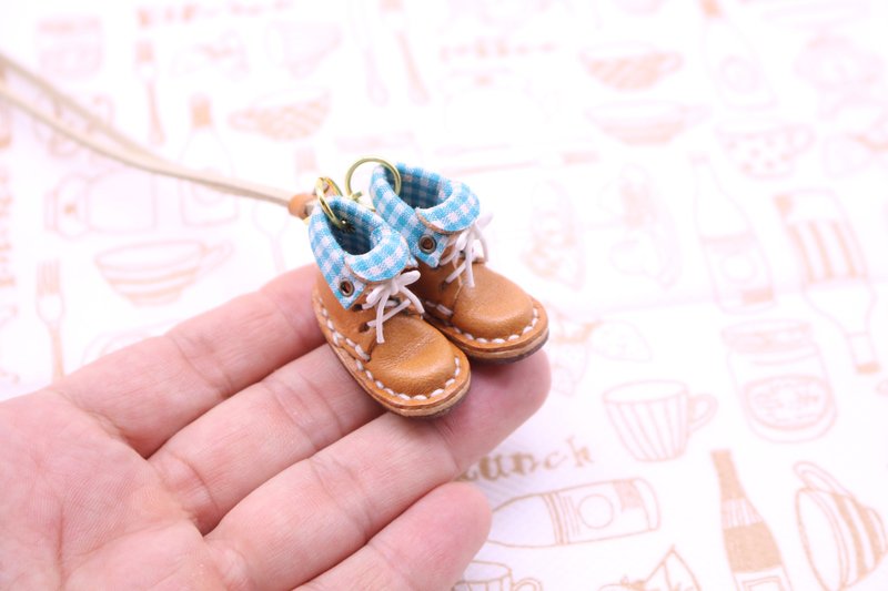 Small leather boots necklace | Marron lined - 项链 - 真皮 橘色