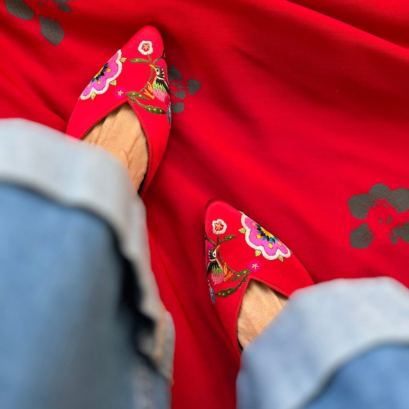 中国扣荷尖拖鞋/丝绸 刺绣 苏绣 绣花拖鞋 手工绣花 婚鞋 新婚礼 - 其他女款皮鞋 - 丝．绢 红色