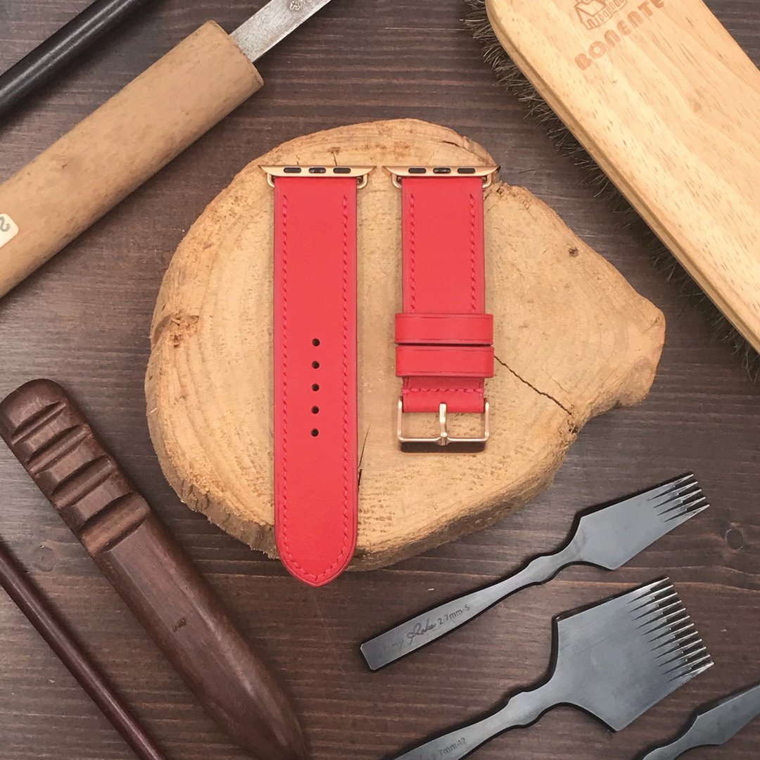 【AppleWatch表带】红色磨砂牛皮/法国防汗皮/厚芯款/轻巧款 - 表带 - 真皮 红色