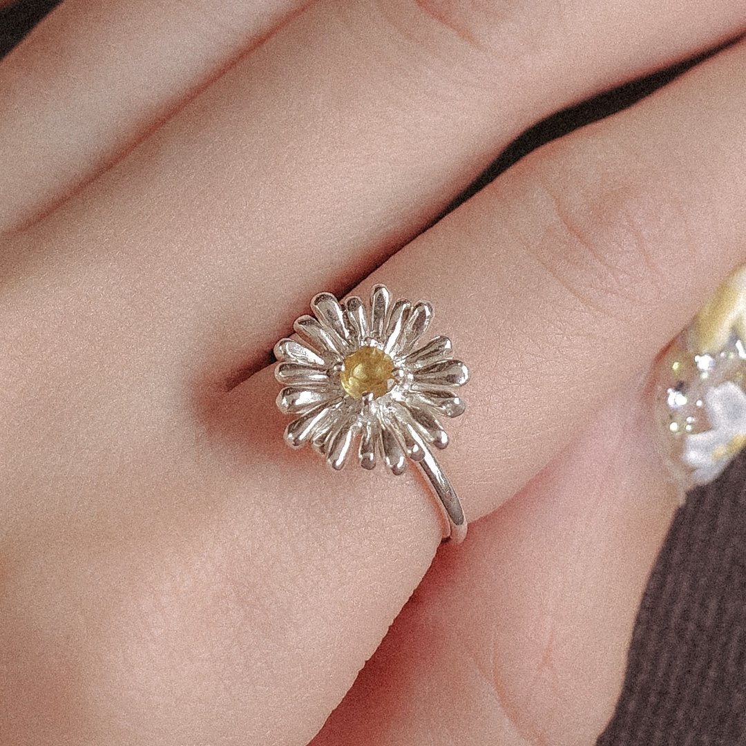 Daisy Ring 雏菊花 黄色蓝宝石 纯银戒指  生日 礼物 送礼推荐 - 戒指 - 纯银 银色