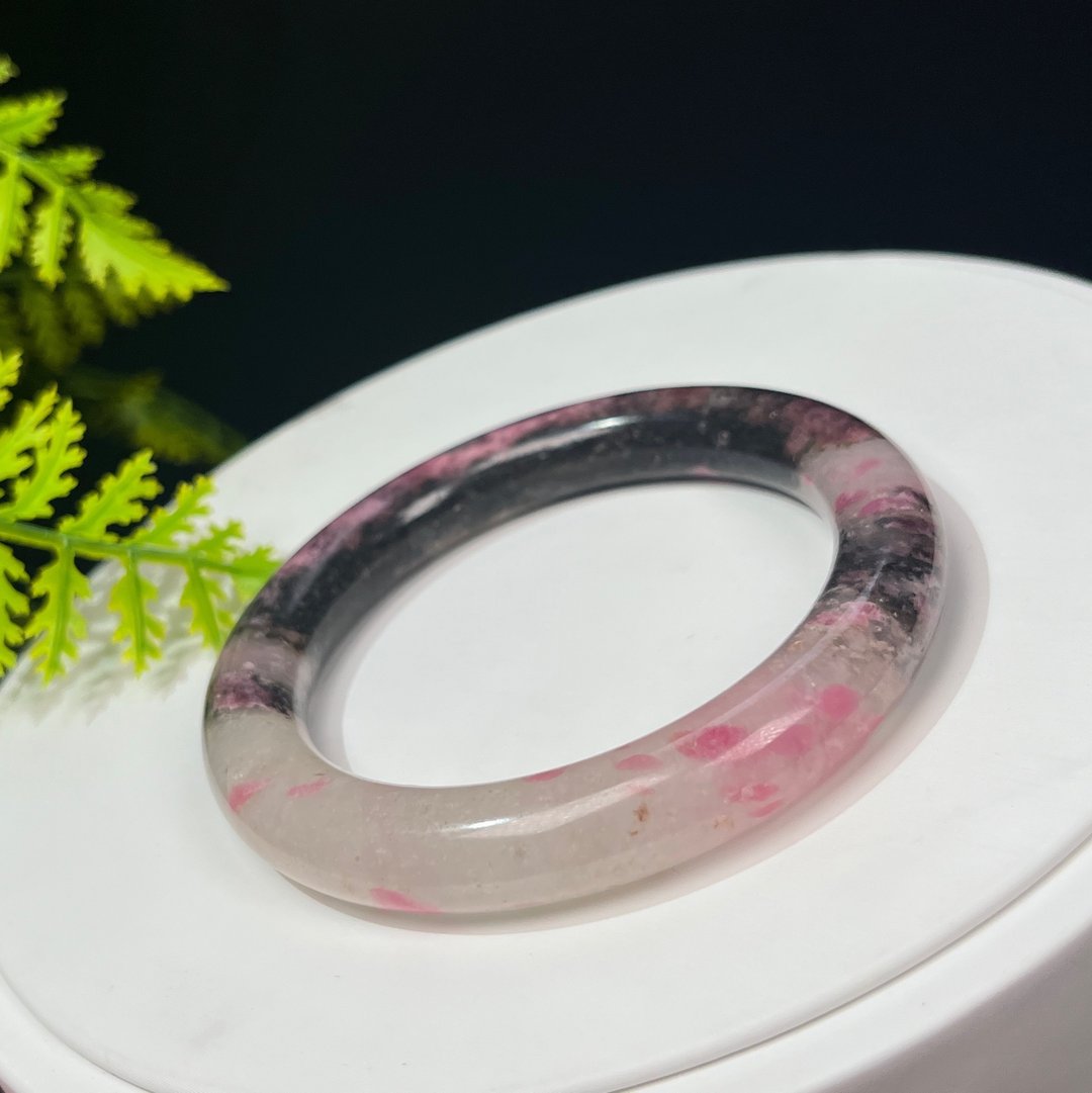 樱花雨蔷薇辉手镯56MM 玉化星光水墨风玫瑰石桃花玉手环 包容亲和 - 手链/手环 - 半宝石 