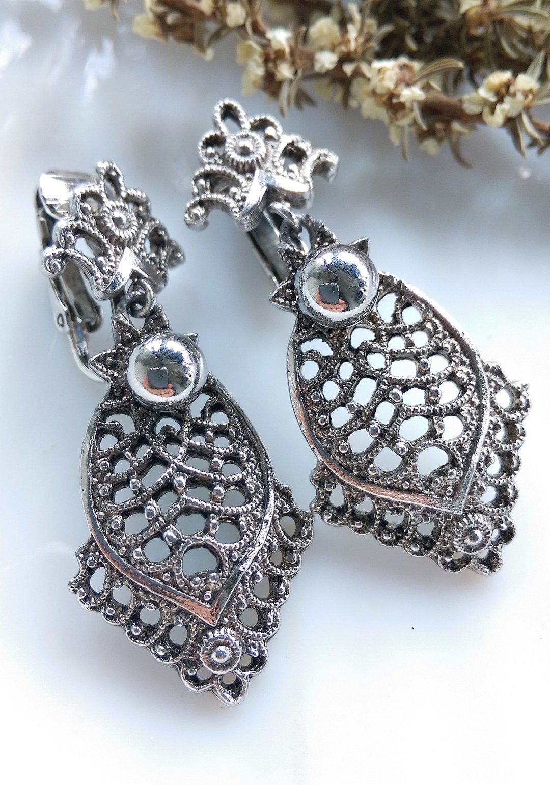 Vintage Jewelry 西洋古董饰品 Celebrity  银色调 垂坠 夹式耳环 - 耳环/耳夹 - 其他金属 金色