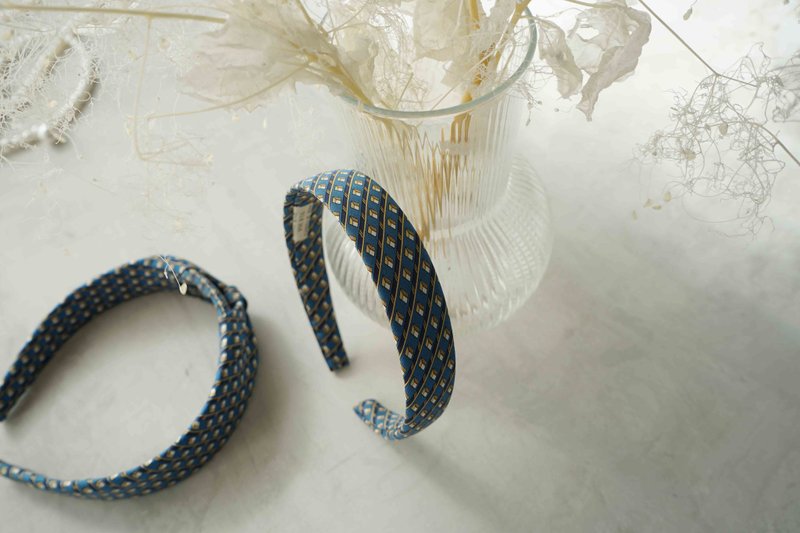 古董领带改制手工发箍-Hermès几何-蓝-窄版 - 发带/发箍 - 丝．绢 蓝色