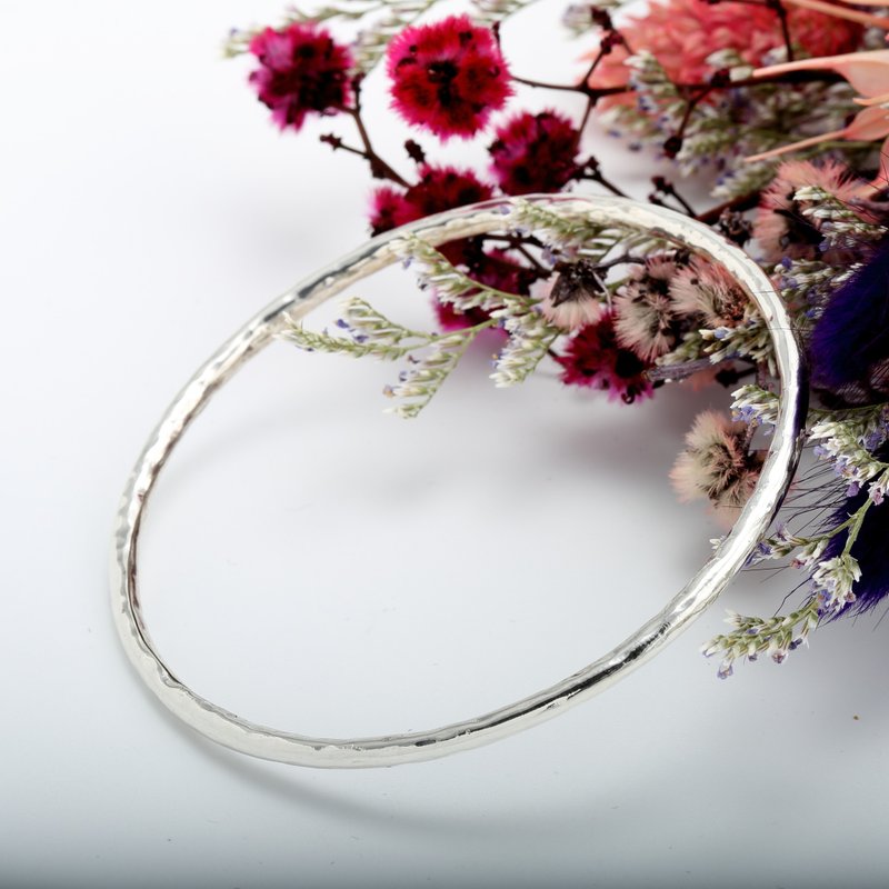 锻敲 波纹 简约 s925 纯银 手环 生日 周年 情人节 礼物 - 手链/手环 - 纯银 银色