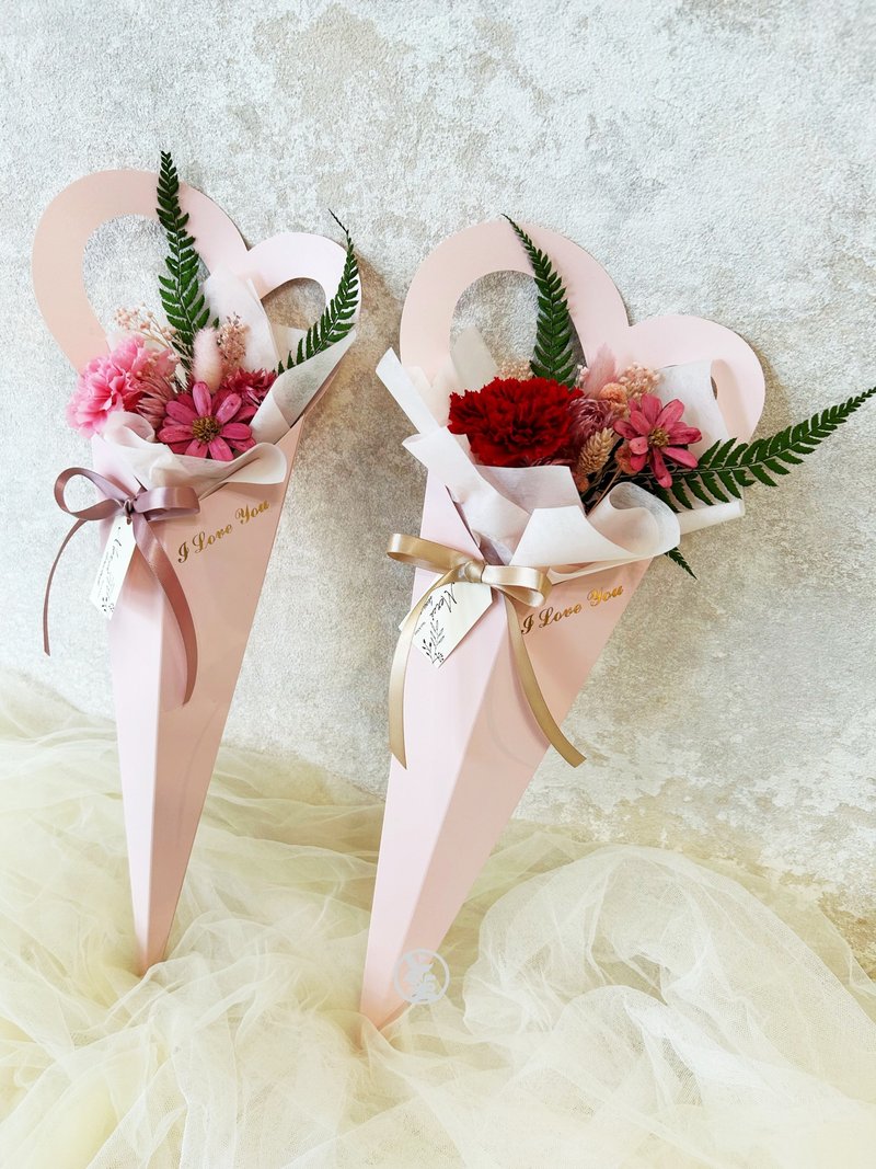 *爱* 母亲节花束 康乃馨花束 永生花束 母亲节礼物 康乃馨 - 干燥花/捧花 - 植物．花 粉红色