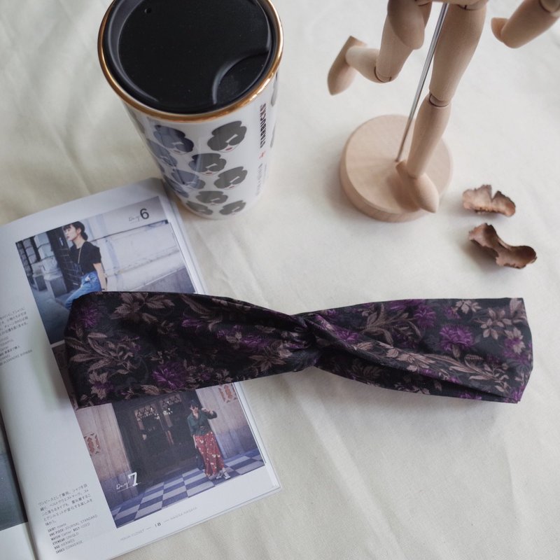 低调气质人人都适合的发带 - 发带/发箍 - 棉．麻 咖啡色