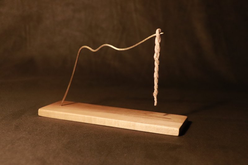 【隐山绳香座 — 鹅掌楸】 熏香 | 绳香 | 鹅掌楸 | 黄铜 - 香薰/精油/线香 - 铜/黄铜 金色