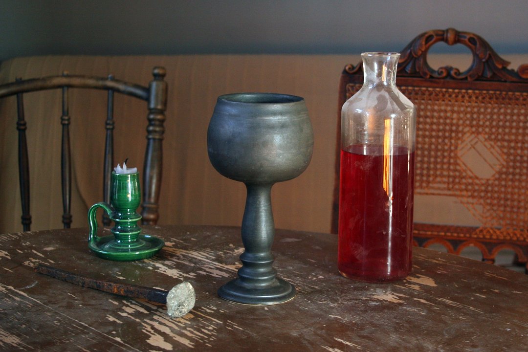 Holy grail ceramic goblet Pottery medieval ritual chalice Halloween barware - 酒杯/酒器 - 陶 多色