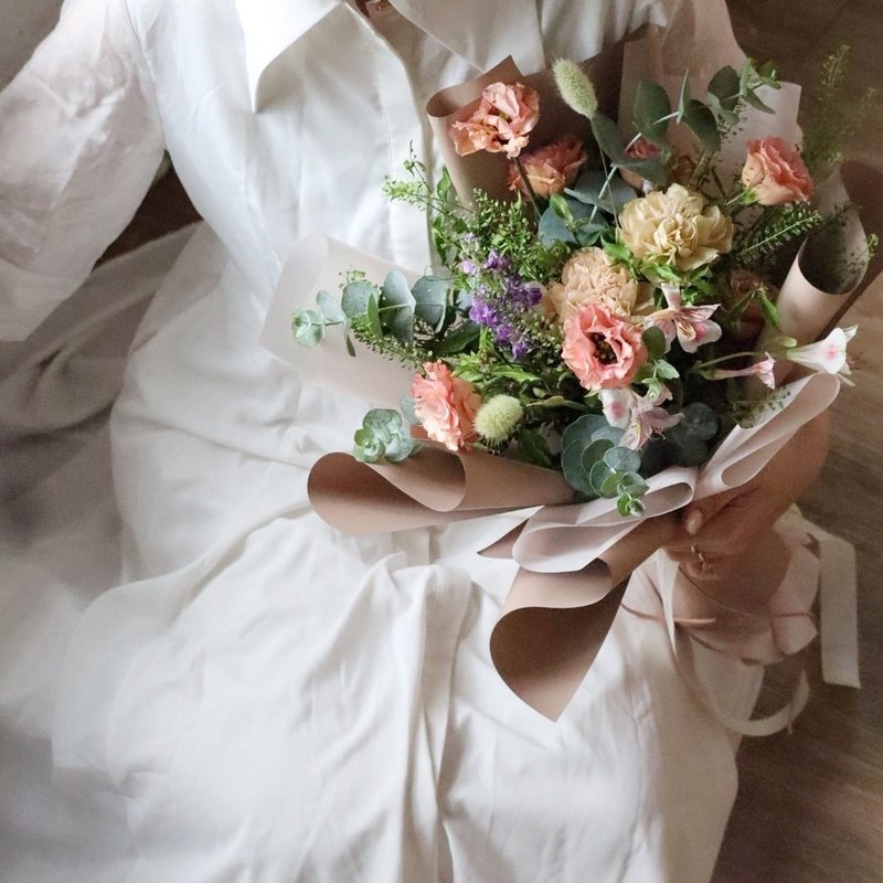 有形有状母亲节 | 古典鲜花花束(限到店自取) - 干燥花/捧花 - 植物．花 