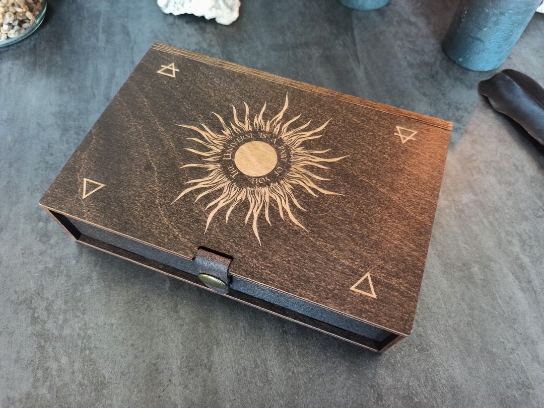Wooden box keepsake storage. Tarot cards / oracle deck / MAC cards box - 收纳用品 - 木头 咖啡色