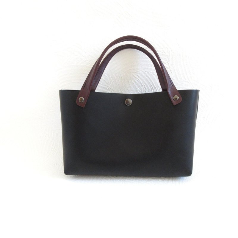 小巧却收纳好帮手。牛皮，长方形迷你托特包，雾面黑，光滑，0632 - 手提包/手提袋 - 真皮 黑色