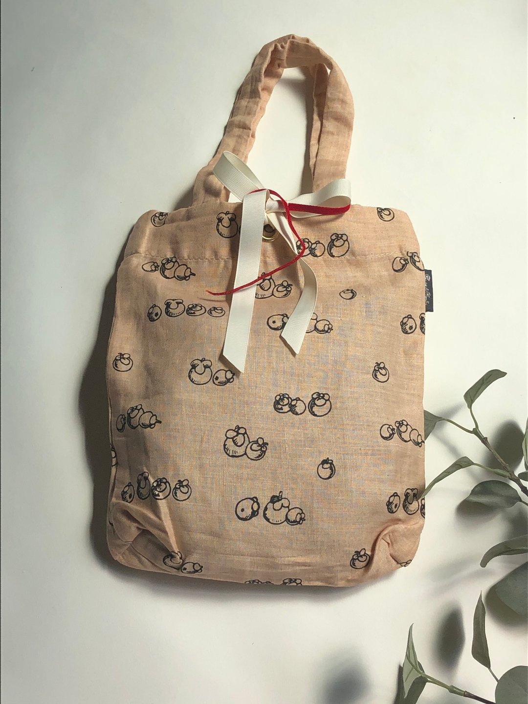 Printed Linen tote bag S size ecru color - 手提包/手提袋 - 棉 卡其色