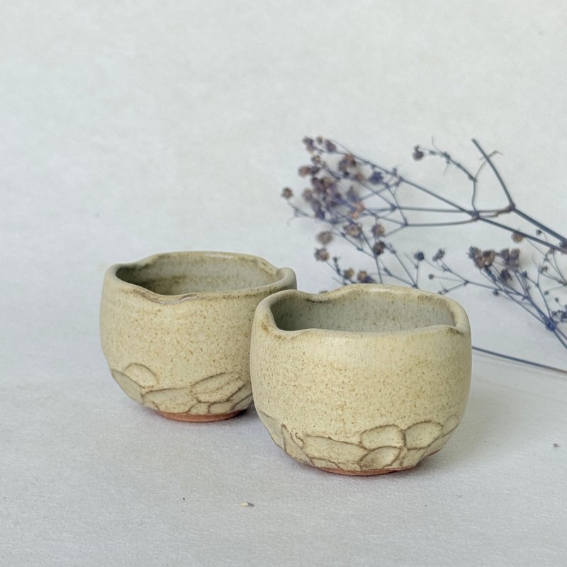 柔光莫兰迪。手工小茶杯 茶杯 お汤吞 茶具 陶艺茶器 新年礼物 - 茶具/茶杯 - 陶 黄色
