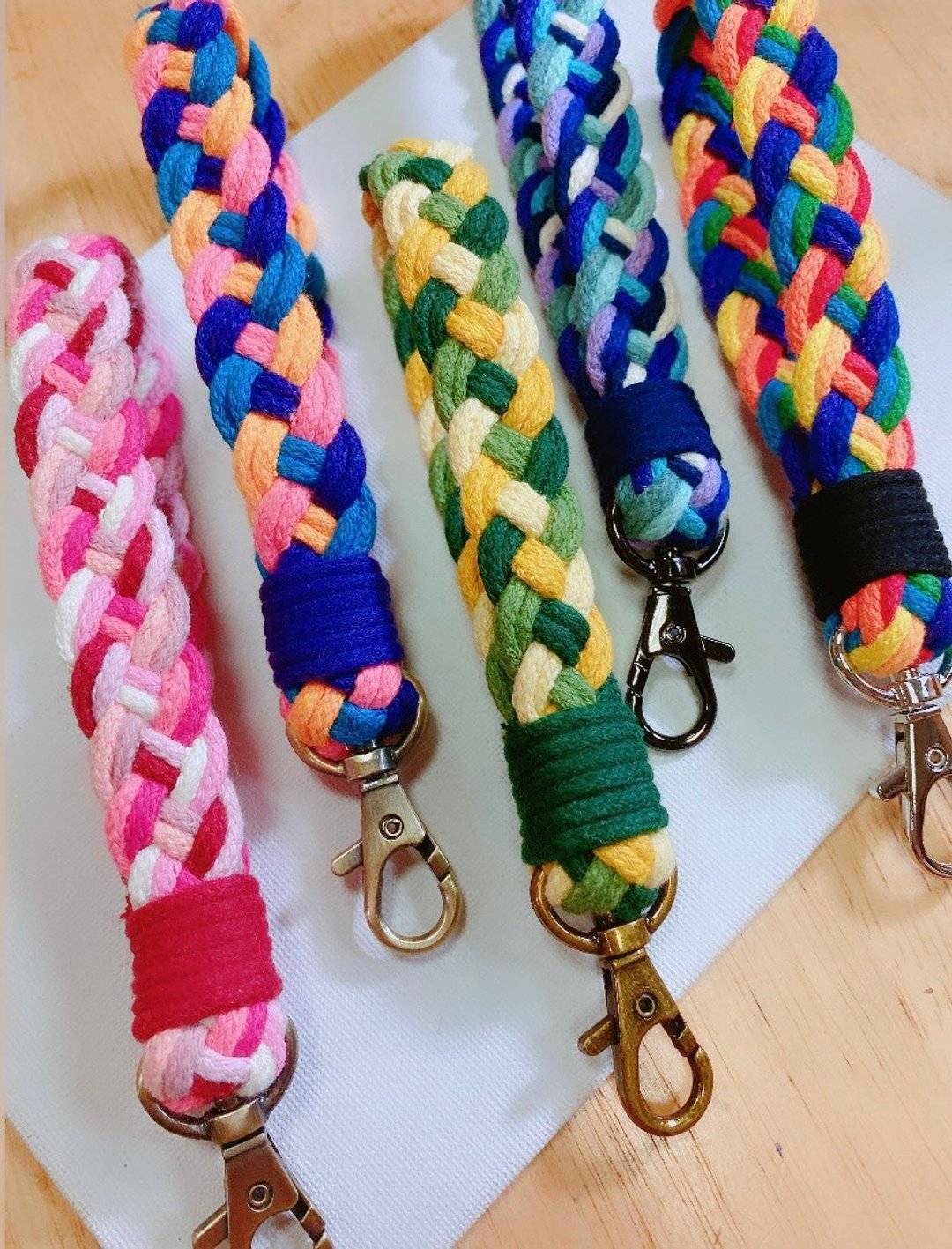 迷之作—纯手编混彩编绳吊绳/macrame/挂绳 - 挂绳/吊绳 - 棉 多色