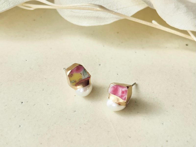 有田烧 金继 医疗级不锈钢耳针 粉色 黄色 花纹 淡水珍珠 天然石 传统工艺 No.393 - 耳环/耳夹 - 陶 粉红色