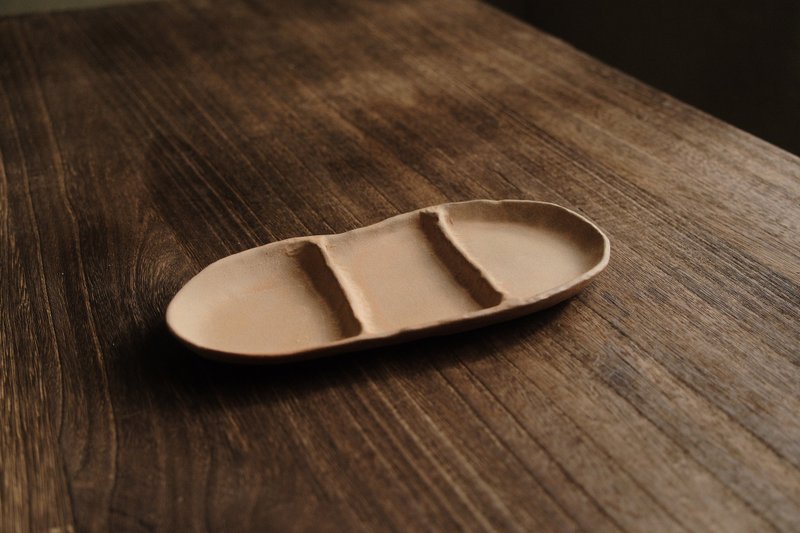 古陆・三格・长皿 - 盘子/餐盘/盘架 - 陶 咖啡色