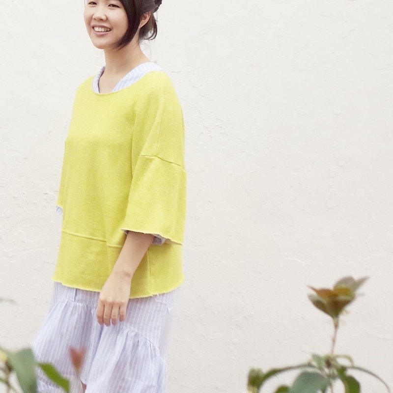 不收边宽上衣-莱姆 黄 - 女装 T 恤 - 棉．麻 黄色