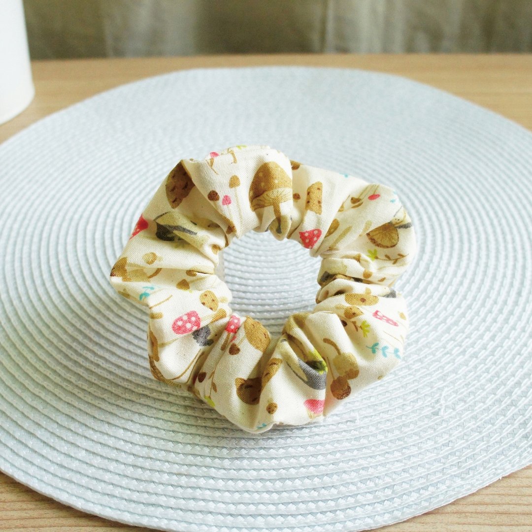 Lovely日本布【香菇园发束、杏色】大肠圈E - 发饰 - 棉 白色