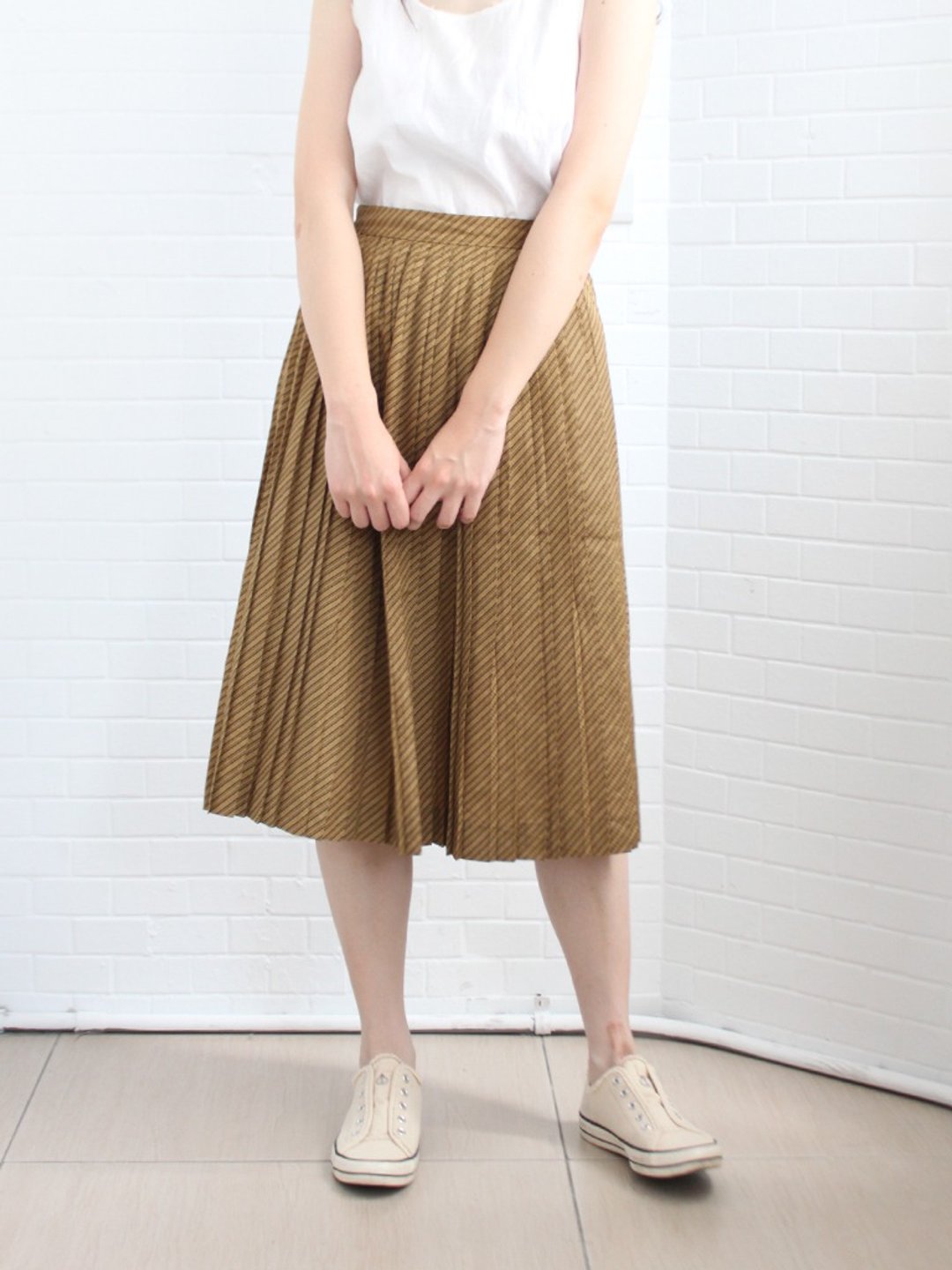 夏日本制复古简约斜条纹百折土黄色古着长裙 - 裙子 - 聚酯纤维 卡其色