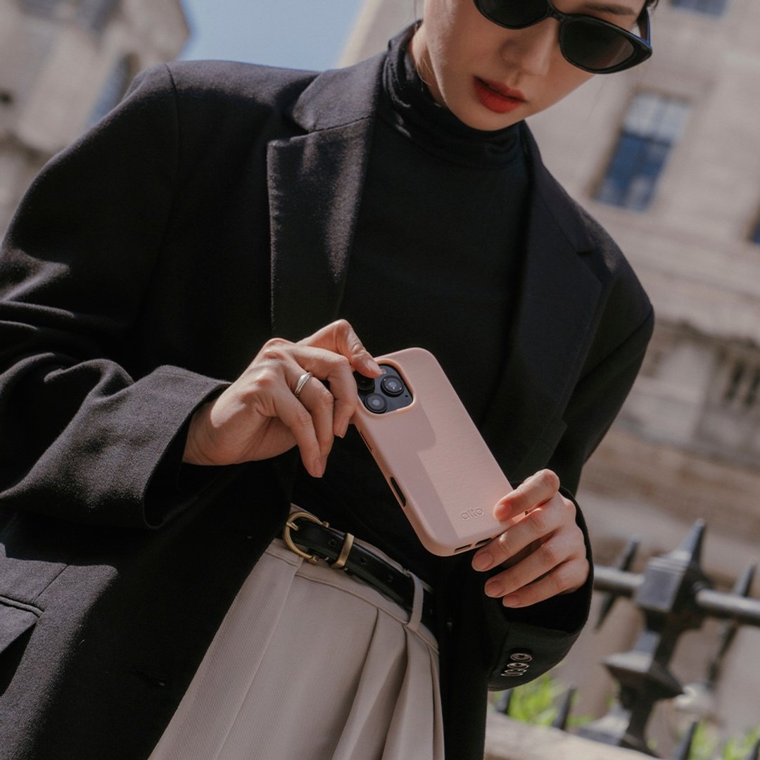 磁吸防摔皮革手机壳 iPhone 16系列 — 迷雾粉 - 手机壳/手机套 - 真皮 粉红色