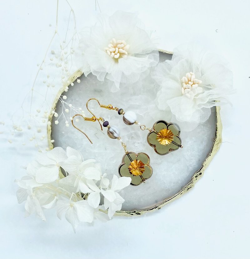 Le Florès (捷克石耳环) - 耳环/耳夹 - 玻璃 黑色