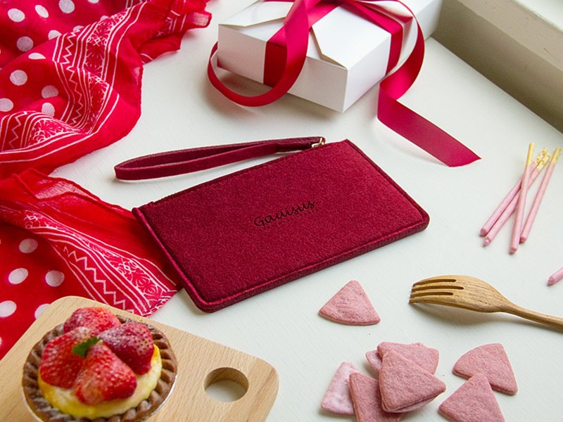 乐洋・Leyan-羊毛毡收纳包 / 手机包－不浮夸红(新款) - 手拿包 - 羊毛 红色