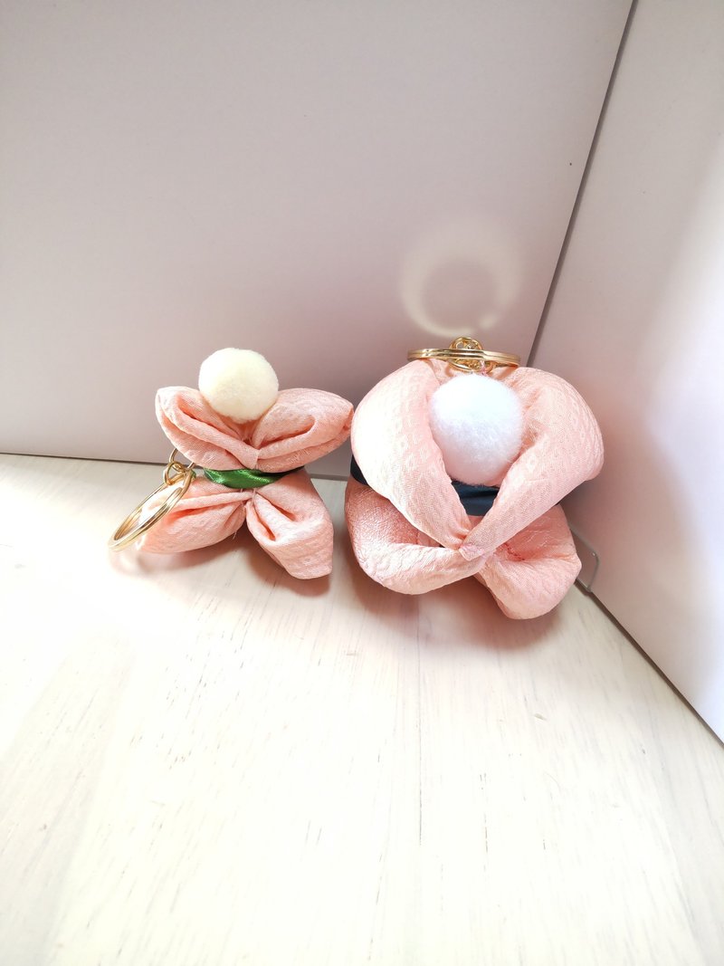 Sarubobo and Kukurizaru - 钥匙链/钥匙包 - 其他人造纤维 粉红色