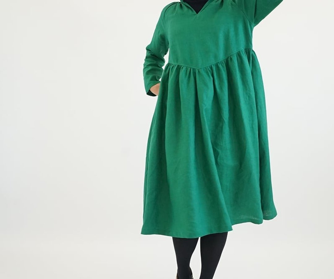 Belgium linen stand collar V gather dress / fjord Green a26-13 - 洋装/连衣裙 - 棉 绿色