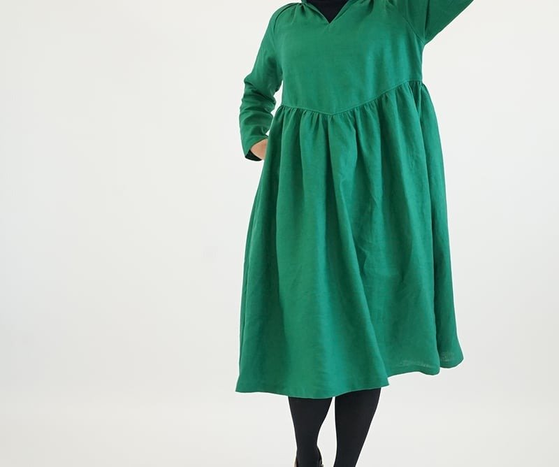 Belgium linen stand collar V gather dress / fjord Green a26-13 - 洋装/连衣裙 - 棉．麻 绿色