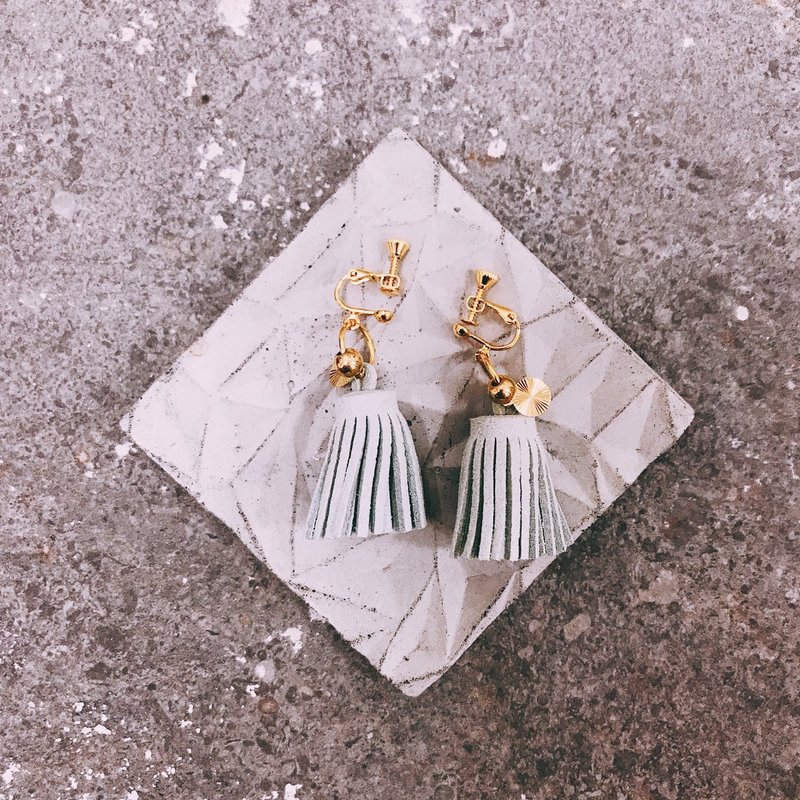 流苏耳环 / 冰河 - 耳环/耳夹 - 其他金属 粉红色