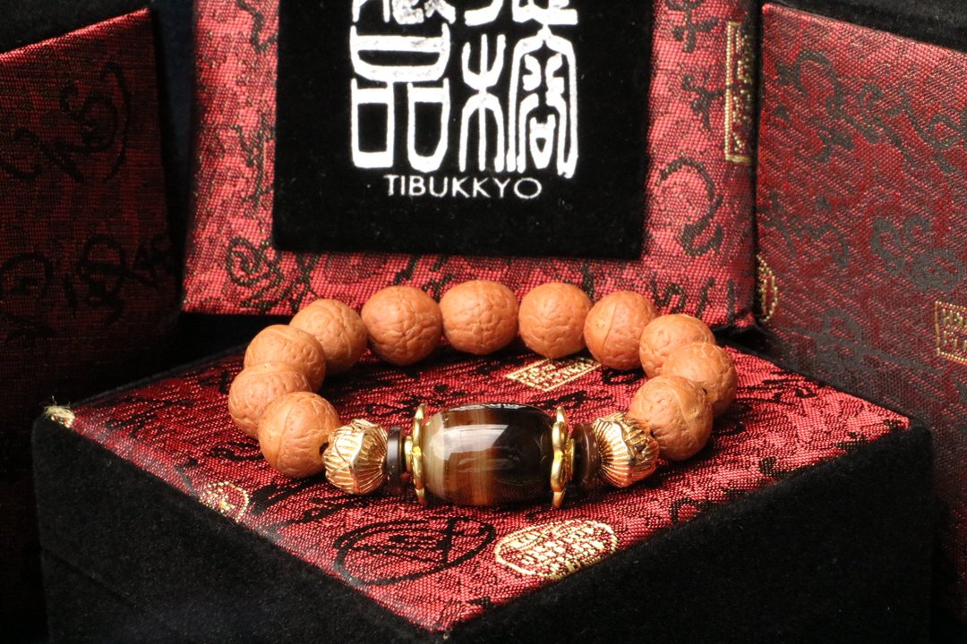 尼泊尔正统凤眼菩提子 14mm 菩提子手珠 莲花隔珠 定制化佛珠设计 - 手链/手环 - 玉石 