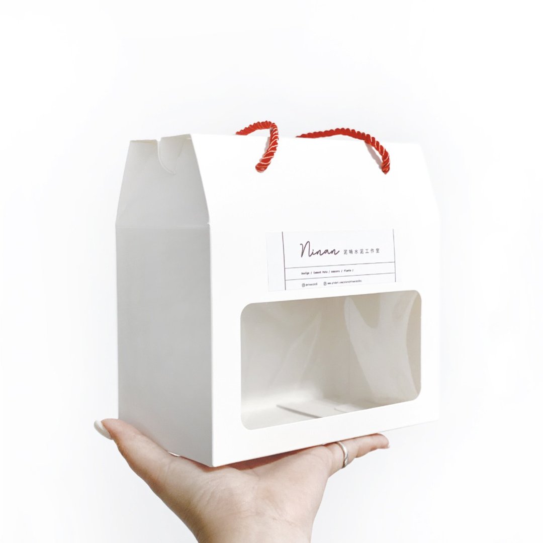 (现货) 厚磅白牛皮开窗手提礼物盒 (大) - 包装材料 - 纸 白色