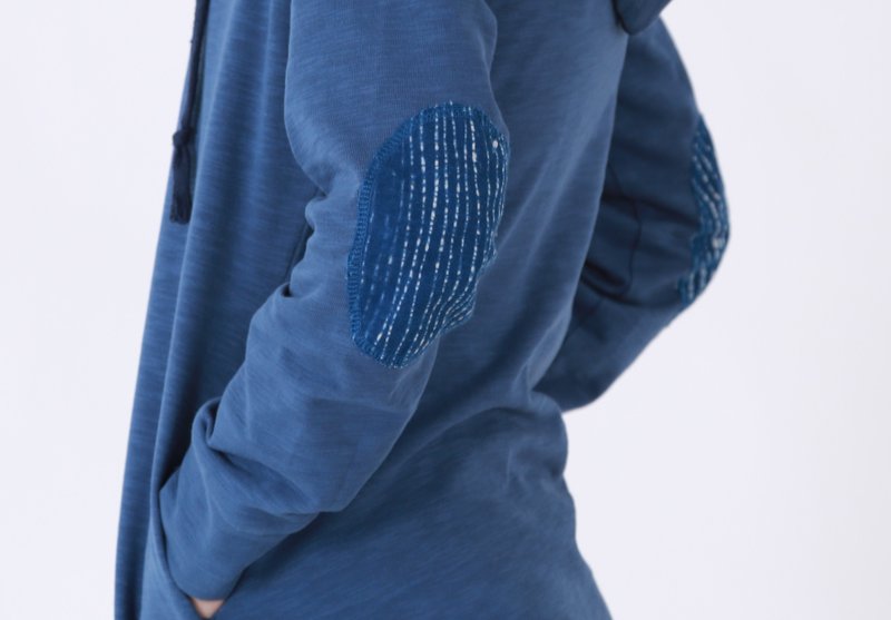 Fete｛第一日｝手工河流蜡染 蓝染 春夏连体卫衣 女式 连帽 秋季 - 洋装/连衣裙 - 棉．麻 蓝色