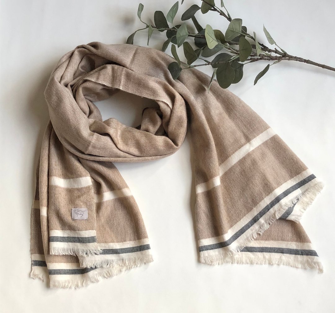 Natural soft cotton X brushed soft wool handwoven shawl - 丝巾 - 羊毛 卡其色